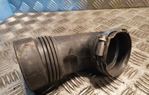 Mini One - Cooper Coupe R56 Air intake duct part 7563812