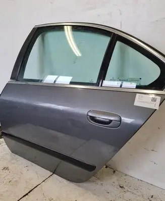 Peugeot 607 Rear door