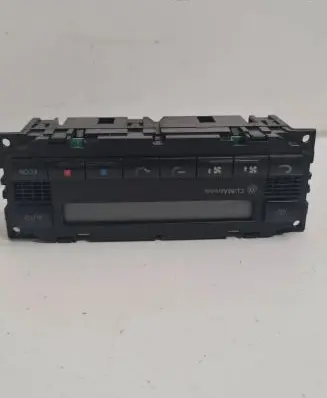 Volkswagen PASSAT B5.5 Climate control unit 3B1907044H 2400022303