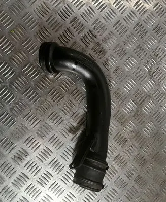 Volvo XC60 Intercooler hose/pipe 689662
