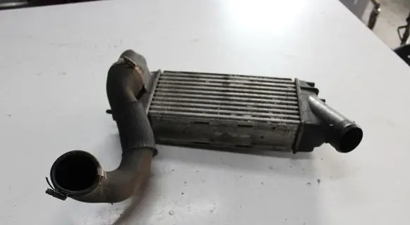 Peugeot 308 Intercooler radiator 9645965180