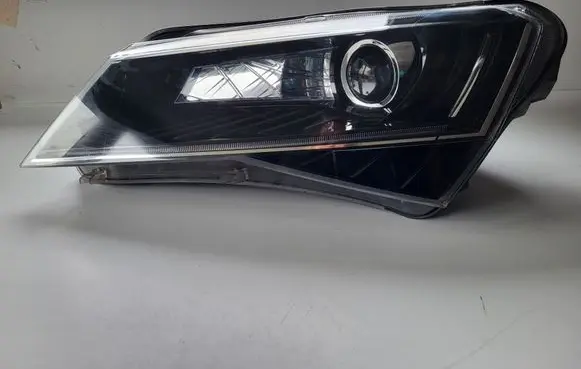 Skoda Superb B8 (3V) Headlight/headlamp 3V2941015A