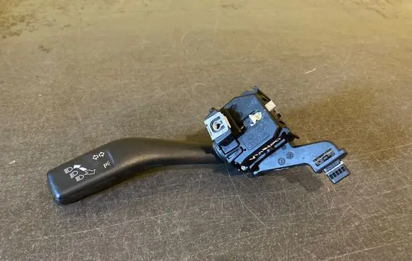 Skoda Octavia Mk2 (1Z) Indicator stalk 1K0953513E 01103510 10351091211105
