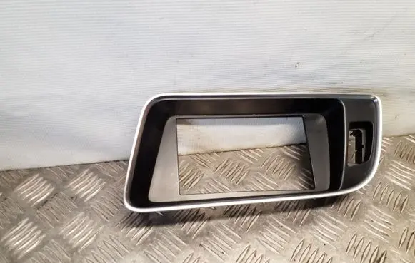 Audi Q5 SQ5 Radio/GPS head unit trim 8R2857186H