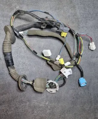 Subaru Outback Front door wiring loom 81821AJ31A V1242