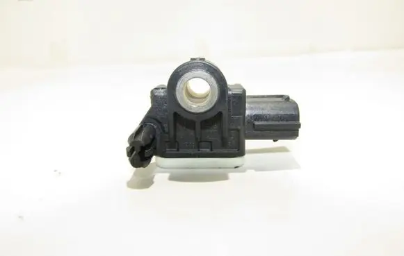 Mitsubishi ASX Airbag deployment crash/impact sensor 8651a117
