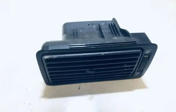 Volkswagen Golf IV Dash center air vent grill 1j1819704c 1j1819710c