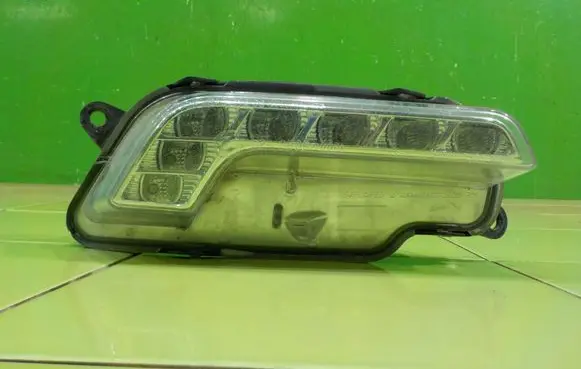 Mercedes-Benz E C207 W207 LED Daytime headlight A2128200856 DRL