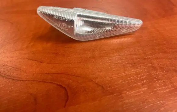 BMW X5 E70 Front fender indicator light 7267977