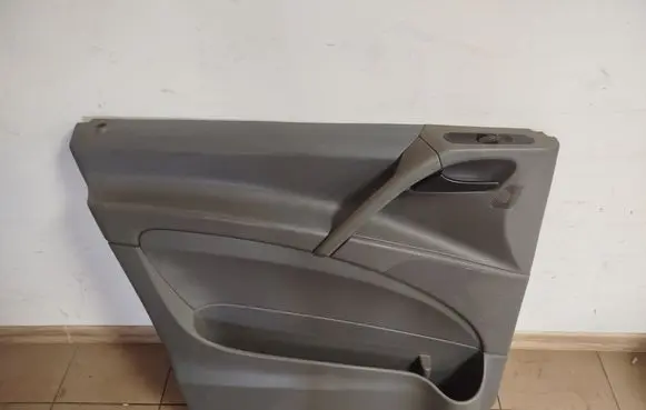 Mercedes-Benz Vito Viano W639 Front door card panel trim A6397270071