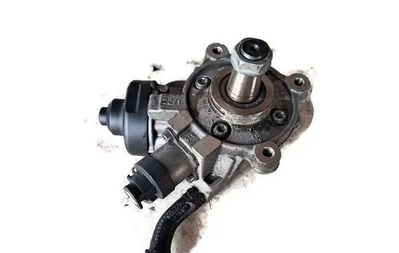 Audi A3 S3 8V Fuel injection high pressure pump 04L130755E 11140617