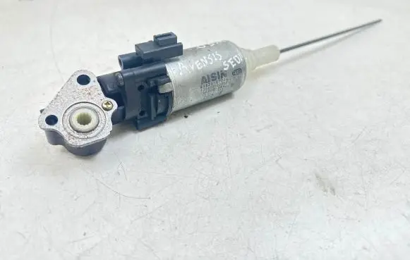 Toyota Avensis T250 Seat adjustment motor 43944010080 8582033020 1620006861