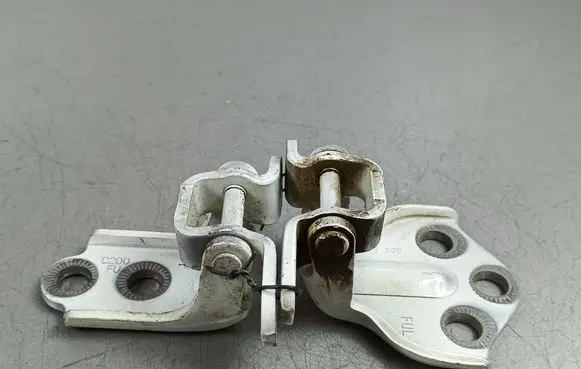 SsangYong Rexton Front door hinges set 