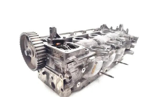 Ford Focus Engine head 9641752610 9656823180