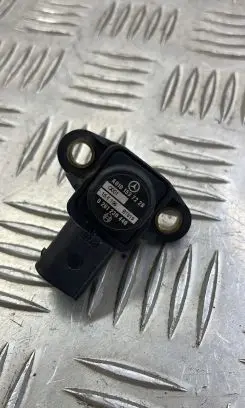 Mercedes-Benz E W212 Air pressure sensor A0101537228