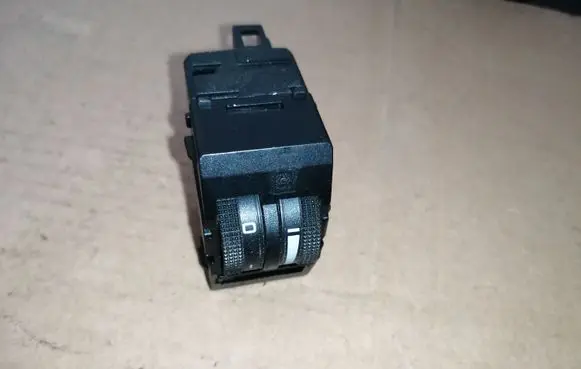 Audi A6 S6 C5 4B Headlight level height control switch 4B0919094