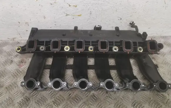 BMW 5 E39 Intake manifold 7799625