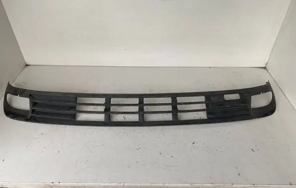 Ford Mondeo MK I Front bumper lower grill 93BB17B968BD