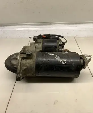 Opel Zafira A Starter motor 0001109055