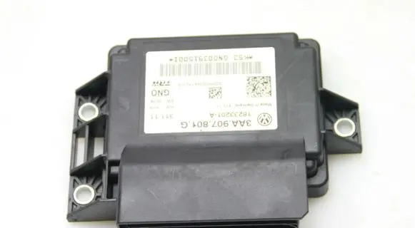 Volkswagen PASSAT B7 Hand brake control module 3AA907801G