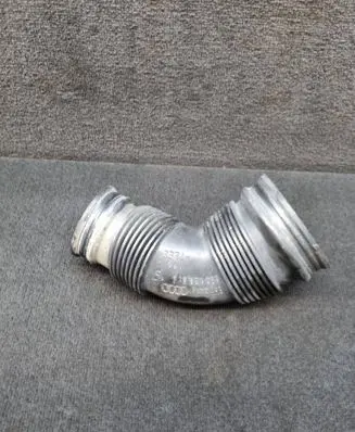 Audi A4 S4 B7 8E 8H Air intake hose/pipe 8E0129615P