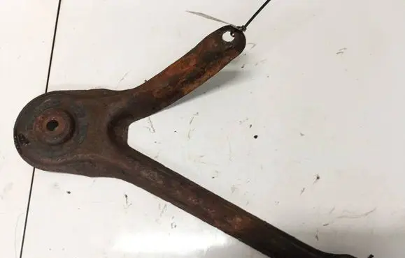 Toyota Previa (XR30, XR40) II Engine mounting bracket 