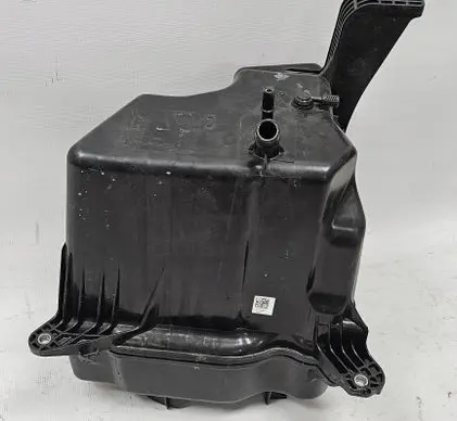 Mercedes-Benz Sprinter W907 W910 AdBlue liquid reservoir A9104702401 A0994713600 A9104700000