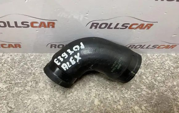 BMW 5 E39 Intercooler hose/pipe 11617786530B