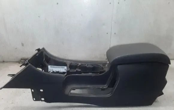 Ford Mondeo MK IV Armrest 