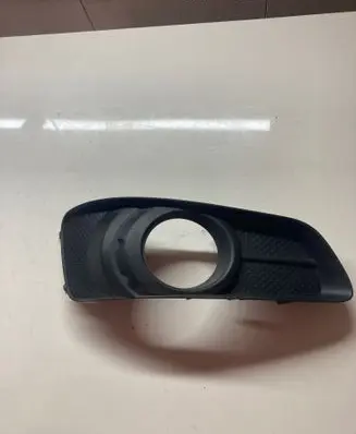 Toyota Corolla Verso AR10 Front fog light trim/grill 521270F040