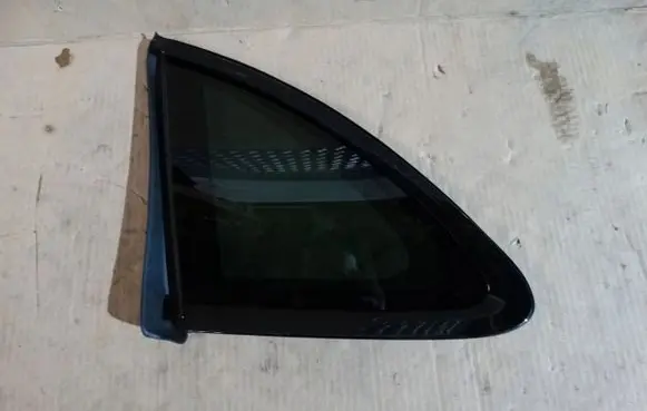 Porsche Panamera (971) Sliding door window/glass 