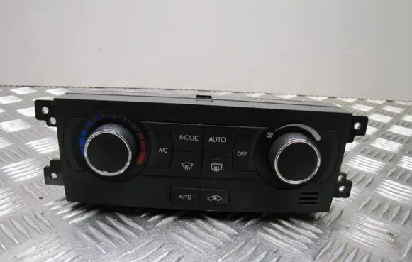 Chevrolet Captiva Climate control unit 25974593 Y860