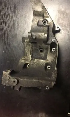 BMW 3 E90 E91 Generator/alternator bracket 7802639
