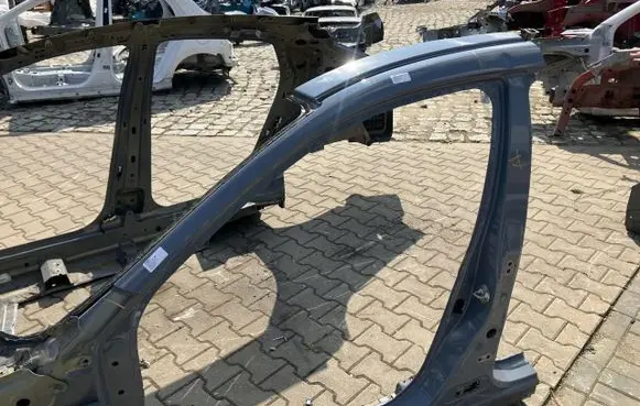 Honda Civic X Front bodywork piece DG16578