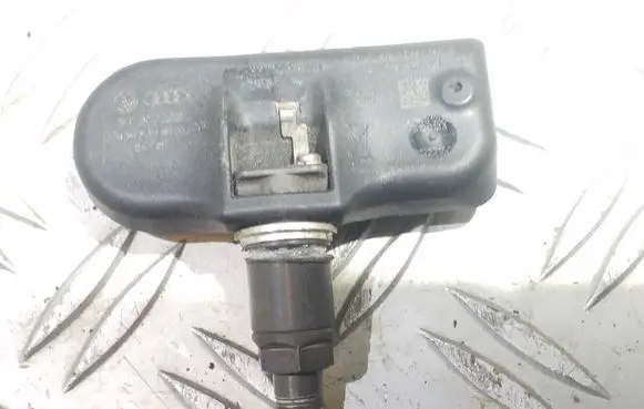Audi Q7 4L Tire pressure sensor 1K0907255C S122215001C N170BK1