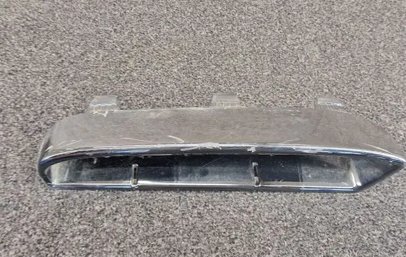 Land Rover Discovery 5 Front bumper splitter molding HY3M17K946A HY3M17K946