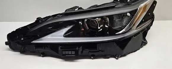Lexus ES 300h Headlight/headlamp L003