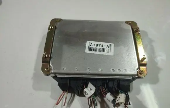 Nissan Almera Tino Engine control unit/module 0281010810