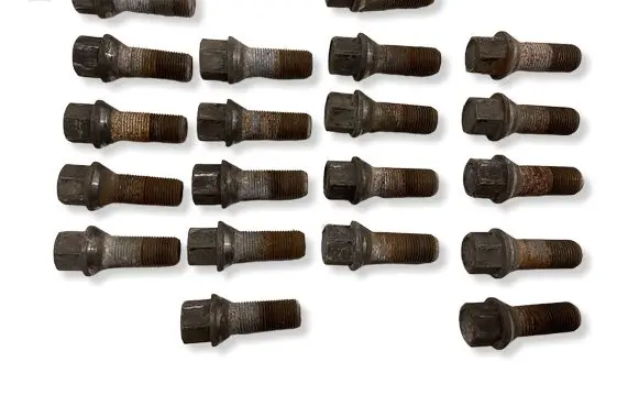 BMW 5 F10 F11 Nuts/bolts 