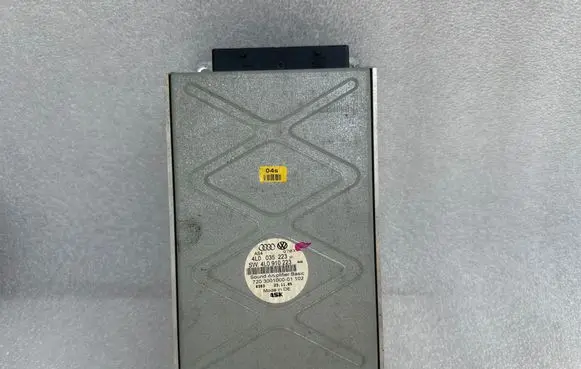 Audi Q7 4L Sound amplifier 4L0035223 4L0910223