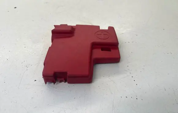 Opel Vivaro Fuse box cover 8200463743 93857670 0300498