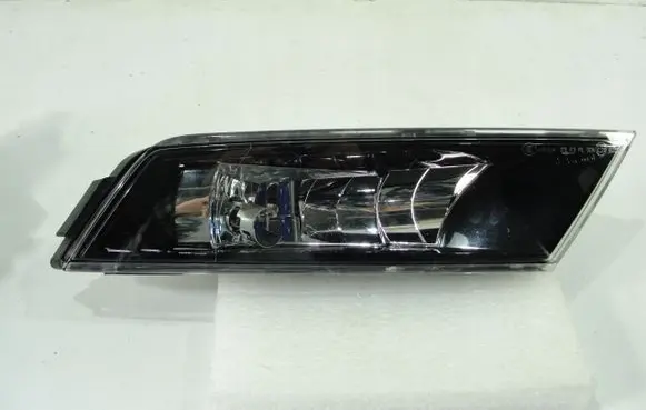 Skoda Superb B8 (3V) Front fog light 3V0941700