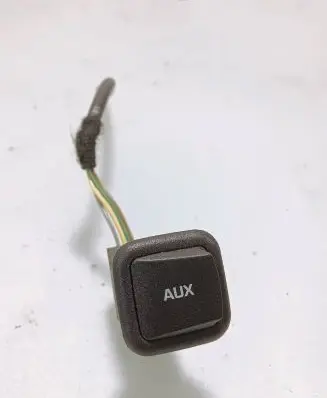 Skoda Octavia Mk2 (1Z) AUX in-socket connector 5J0035475