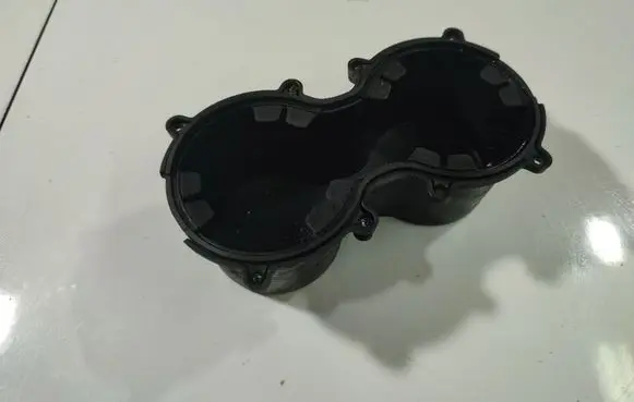 KIA Sorento Cup holder 