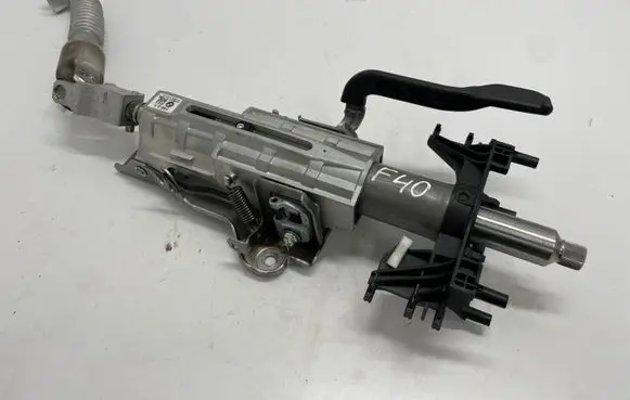 BMW 1 F40 Steering wheel axle 6883441 7124502