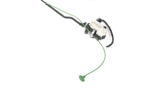 Fuel tank cap lock