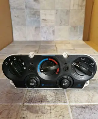 Ford Fiesta Climate control unit 2S6H19980BD