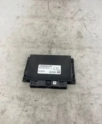 Mercedes-Benz EQA Gearbox control unit/module A2439000800 A0009018107