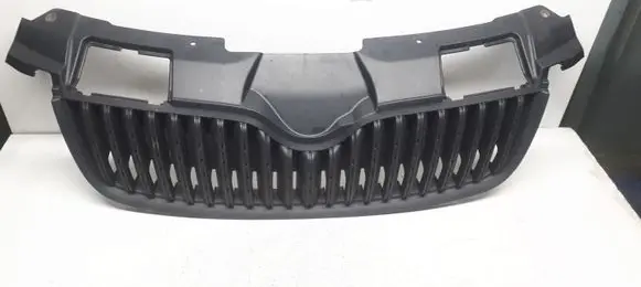 Skoda Praktik (5J8) Front bumper upper radiator grill 5J0853668