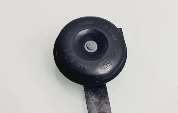 Toyota Land Cruiser (J150) Horn signal 8652028180